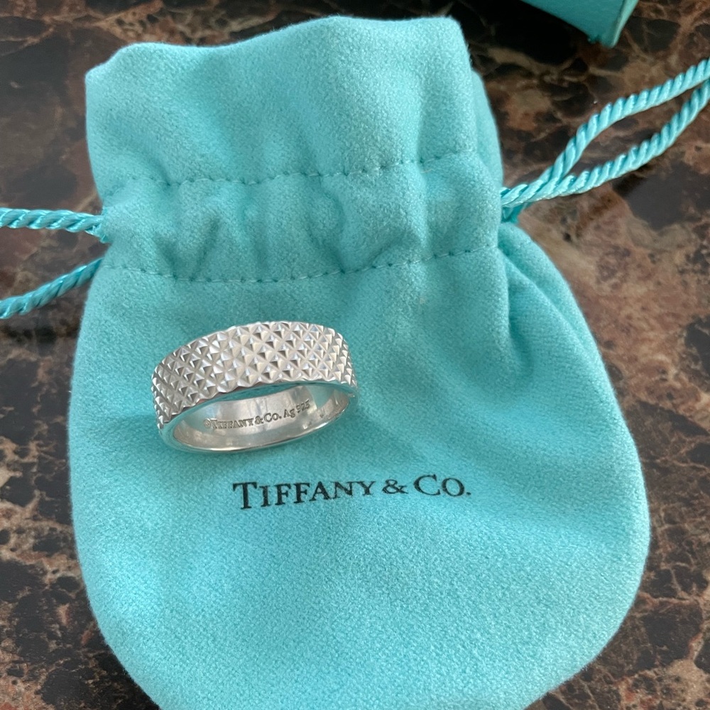 Men’s Tiffany’s band